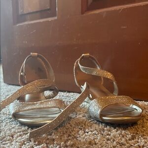 Dream Pairs Sparkling Gold Heels
